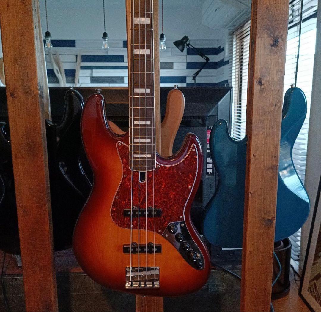 Sire Marcus Miller V7 【純正ケース付き】