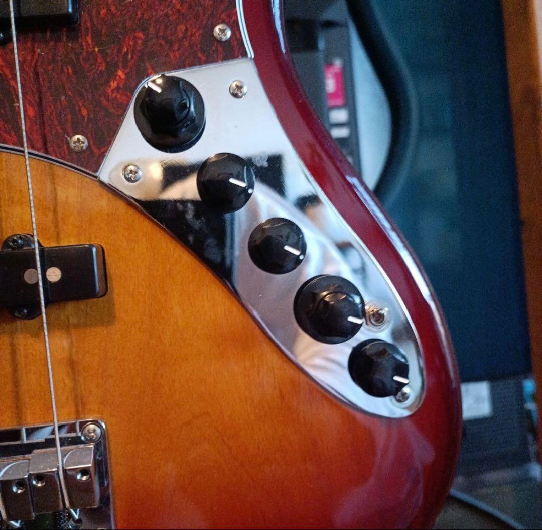 Sire Marcus Miller V7 【純正ケース付き】