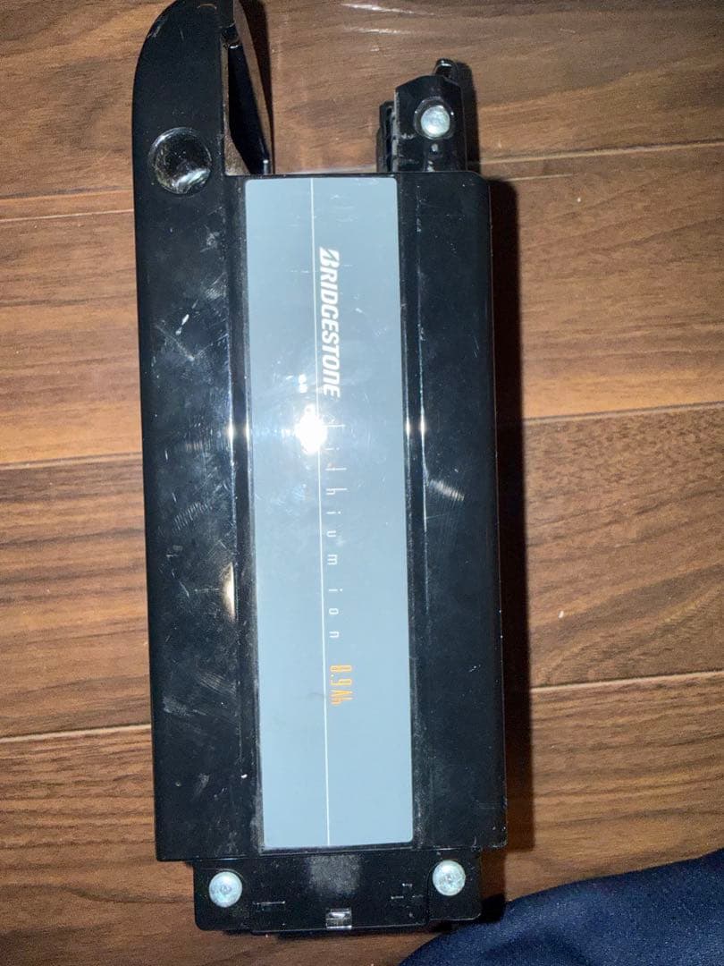 電動自転車用バッテリー X83-34 8.3Ah212Wh P6660充電器付き