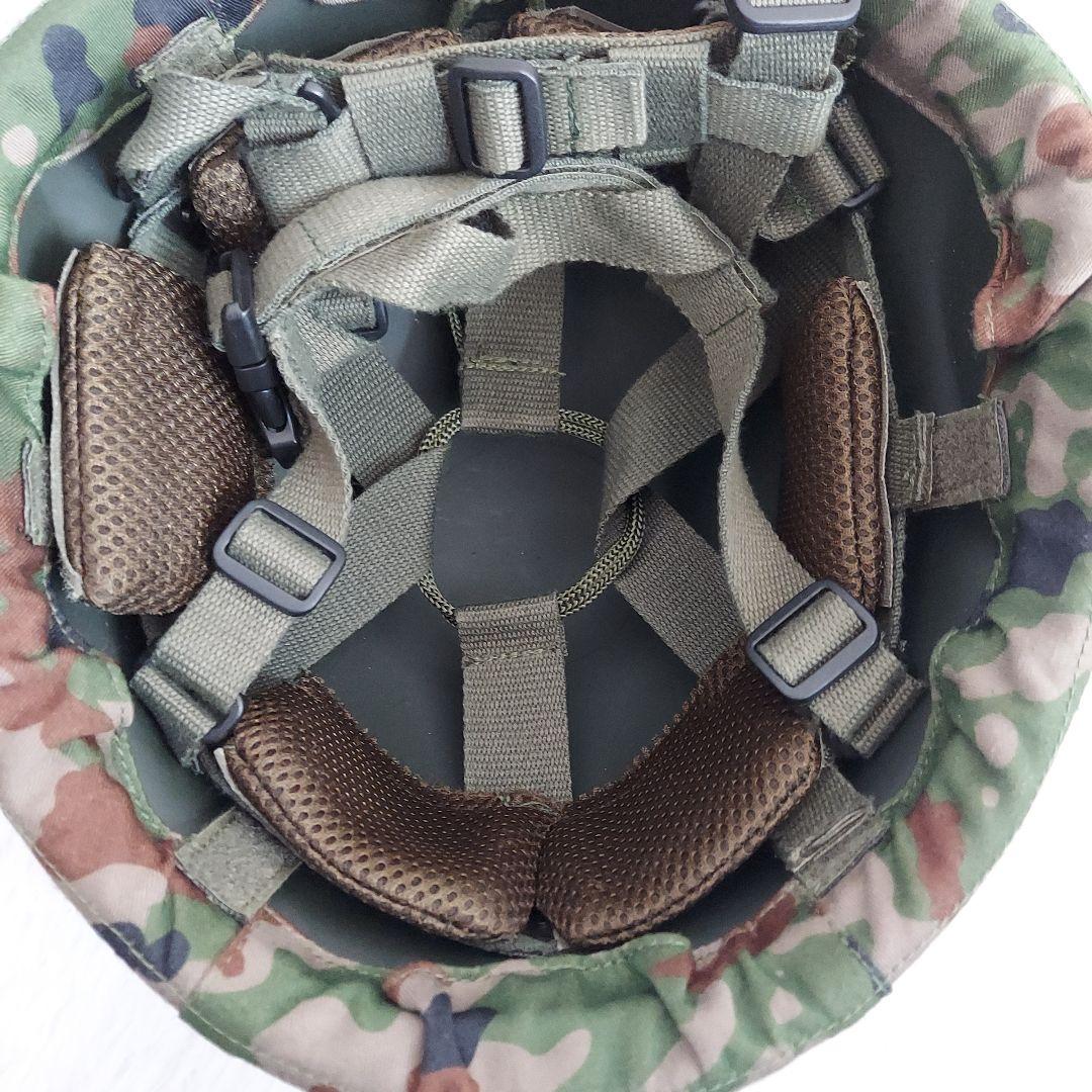 【美品】陸上自衛隊 88式鉄帽 レプリカ品 鉄帽覆い、ゴム、4点顎紐