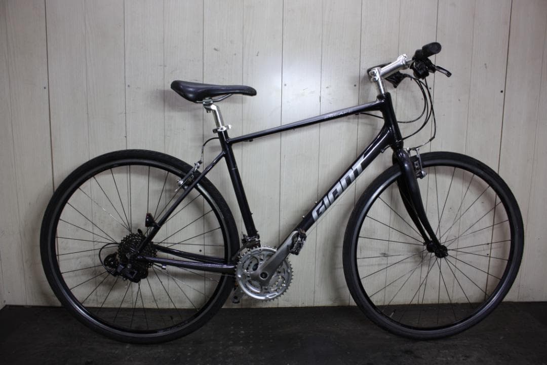 GIANT ESCAPE R3 700C アルミ 24速 500mm クロス