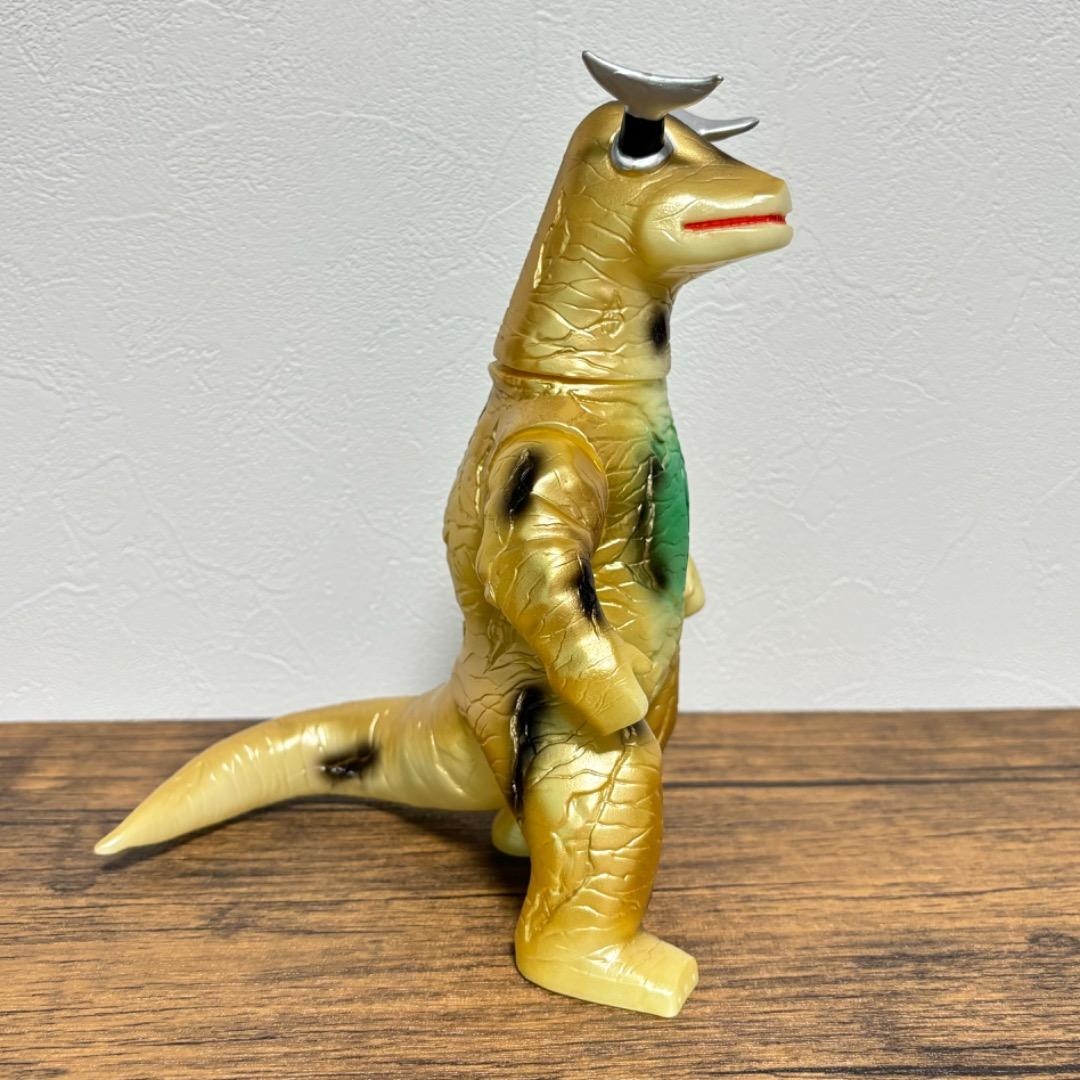 ウルトラセブン エレキング ブルマァク