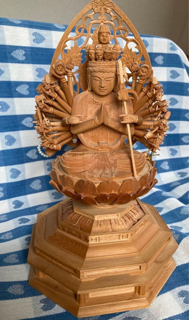 千手観音 手彫り木彫り仏像 全高25cm 風水では財物や幸せをかき集める像