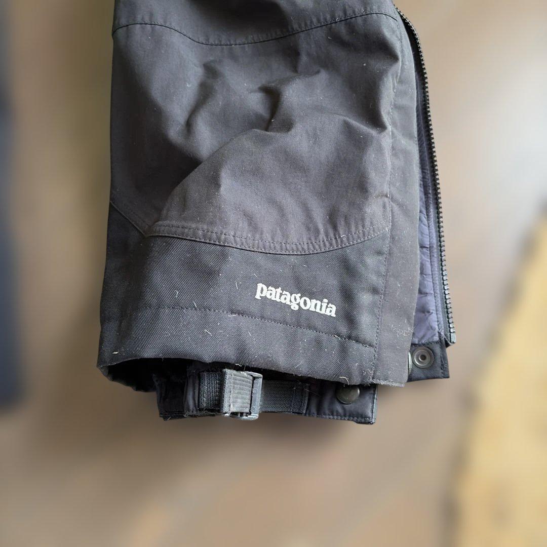 patagonia スノーボードパンツ 黒