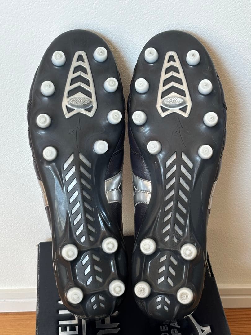 ミズノ　モレリアDNA japan 初代　26.5cm ステッチ加工あり