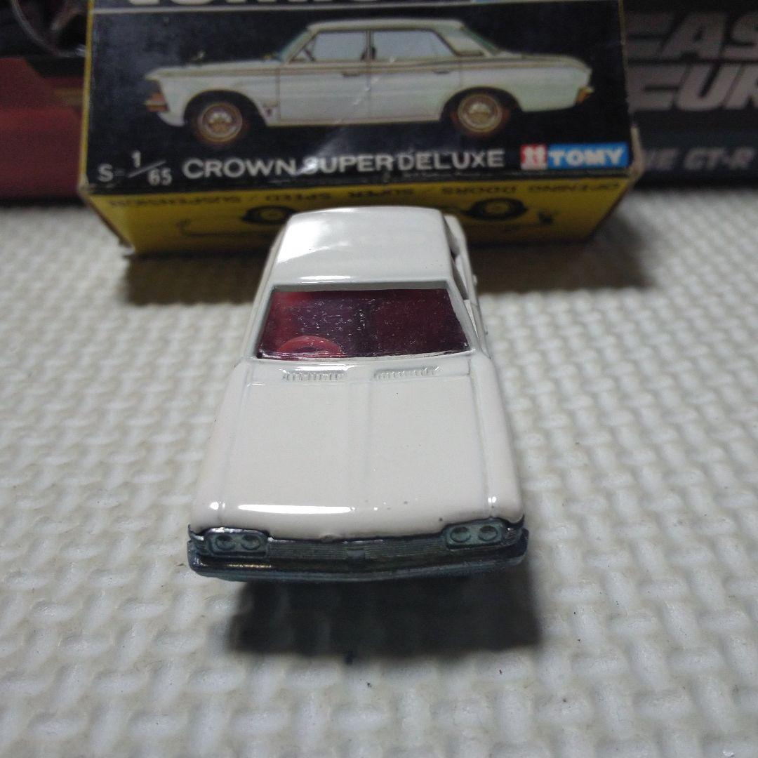 トミカ クラウン