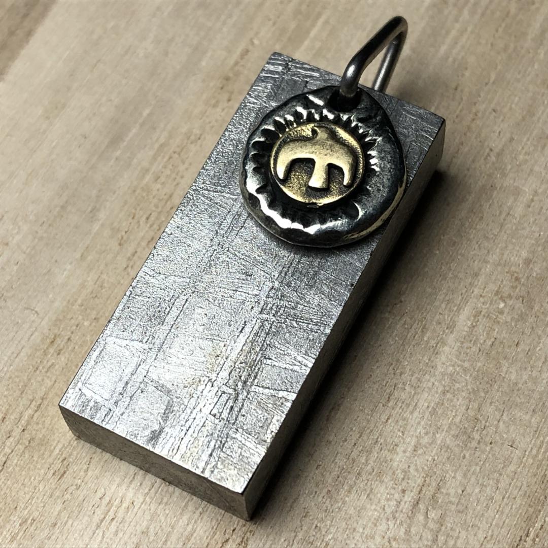 ムオニオナルスタ隕石　メッキ処理済み　ペンダントトップ　 鉄隕石　重さ約31ｇ