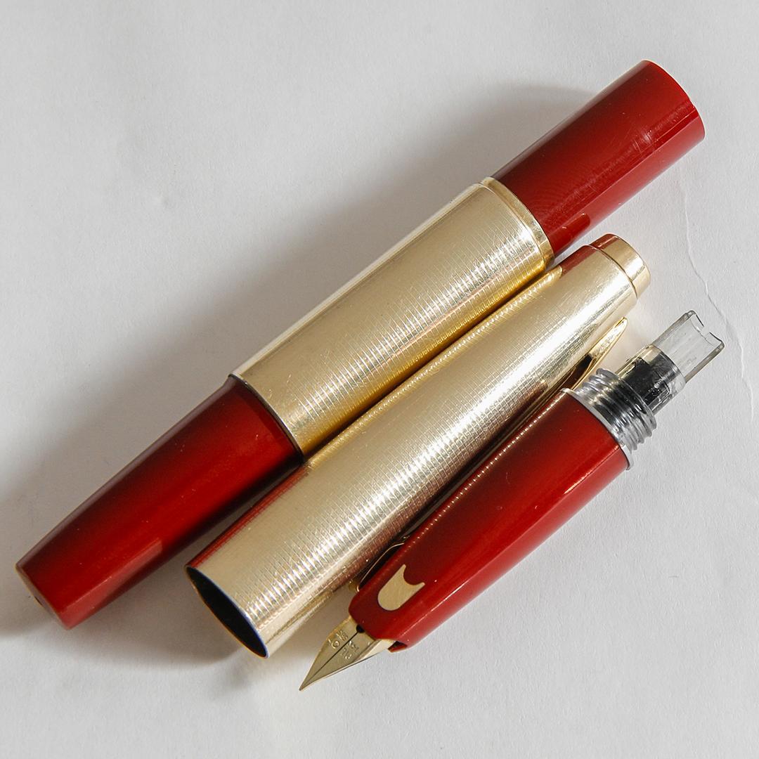 希少 PILOT パイロット Short ポケット万年筆 伸縮式 14K 中古