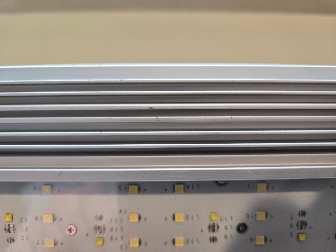 アクロ TRIANGLE LED BRIGHT Pro 60cm