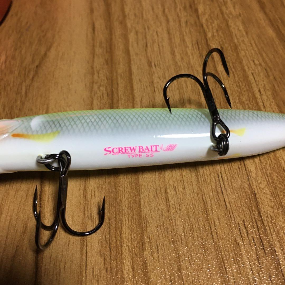 VISION 110 ハードルアー ホワイト/グリーン