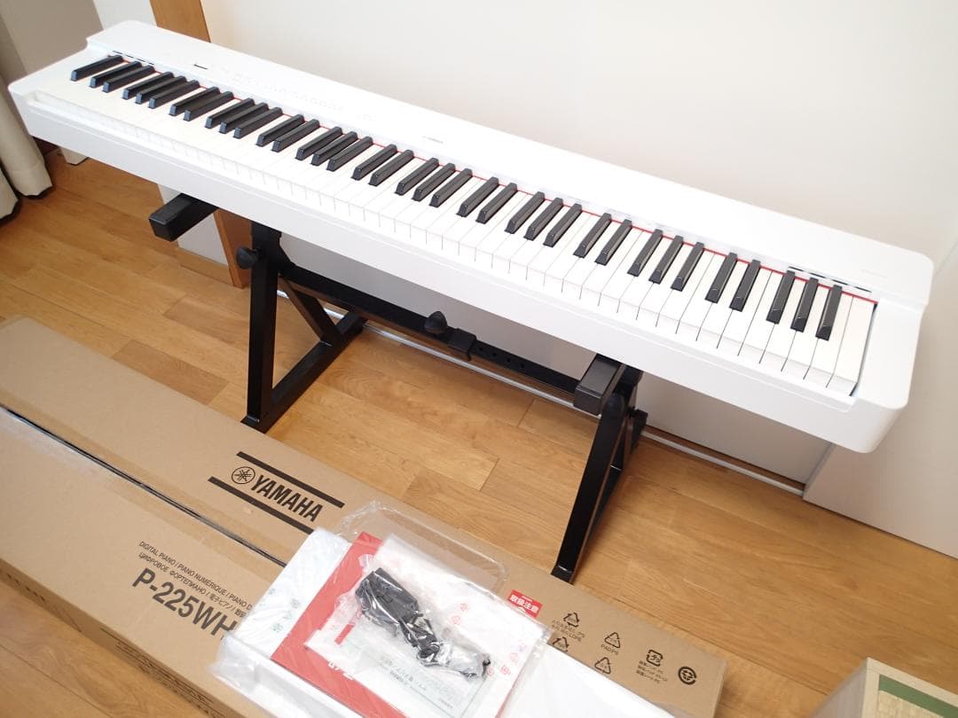 ヤマハ電子ピアノ Yamaha P-225WH