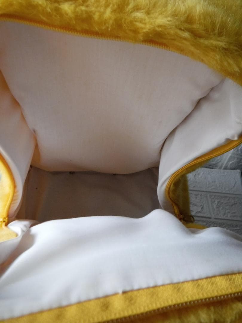 レア　ディズニーストア　くまのプーさんぬいぐるみ キャリーバッグ