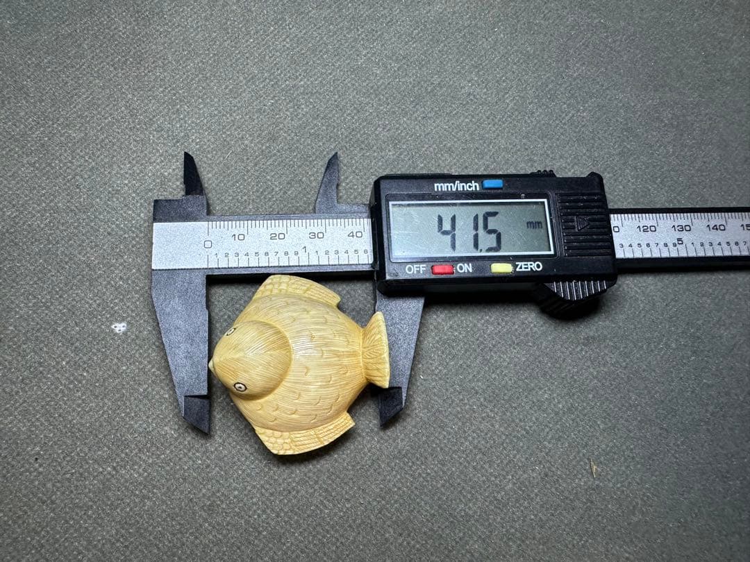 根付　福良雀　古美術品　 置物　細密細工　骨董　アンティーク　彫刻 工芸品