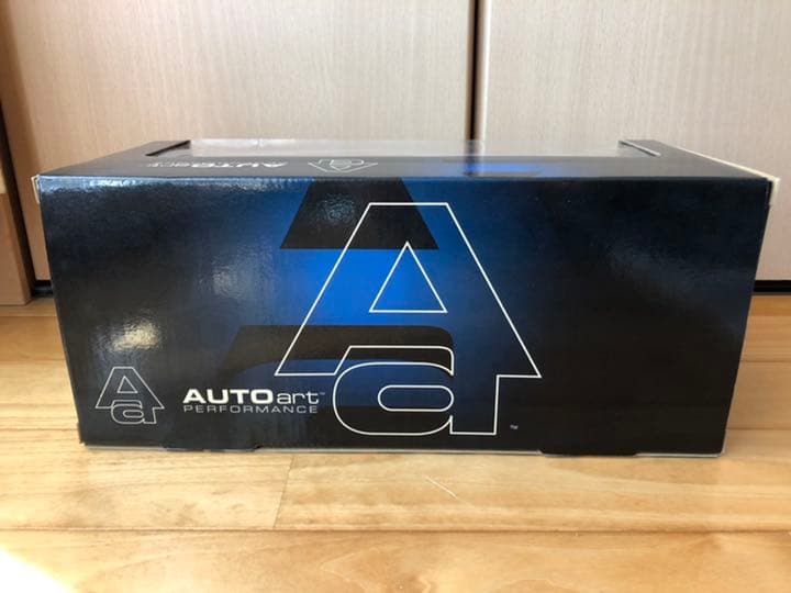 オートアート　NISSAN スカイラインGT-R V-SPEC II