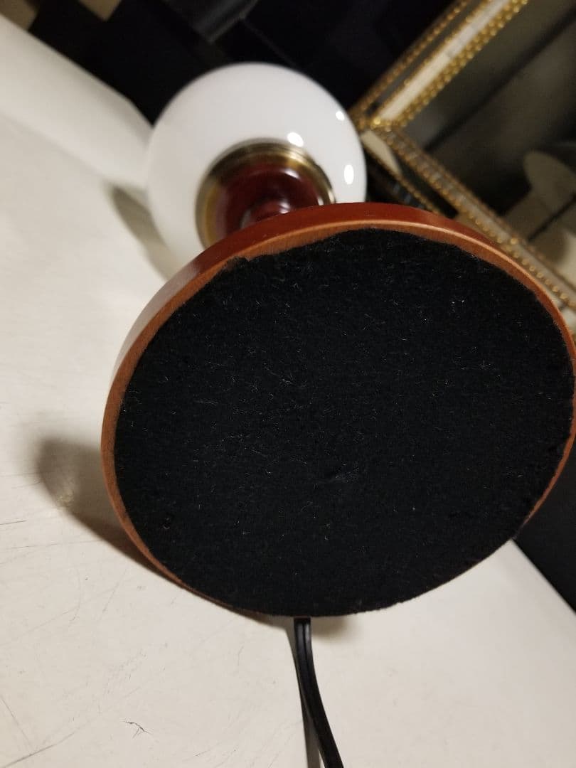 1970's　ミッドセンチュリーモダン　スピンドルポール　乳白硝子　ボールランプ