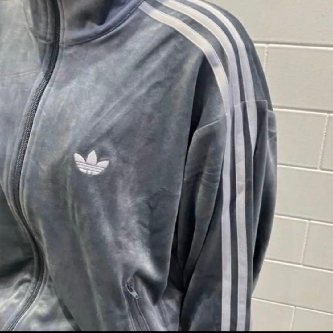 期間限定価格！adidas ファイヤーバード ベロア トラックトップ XLグレー