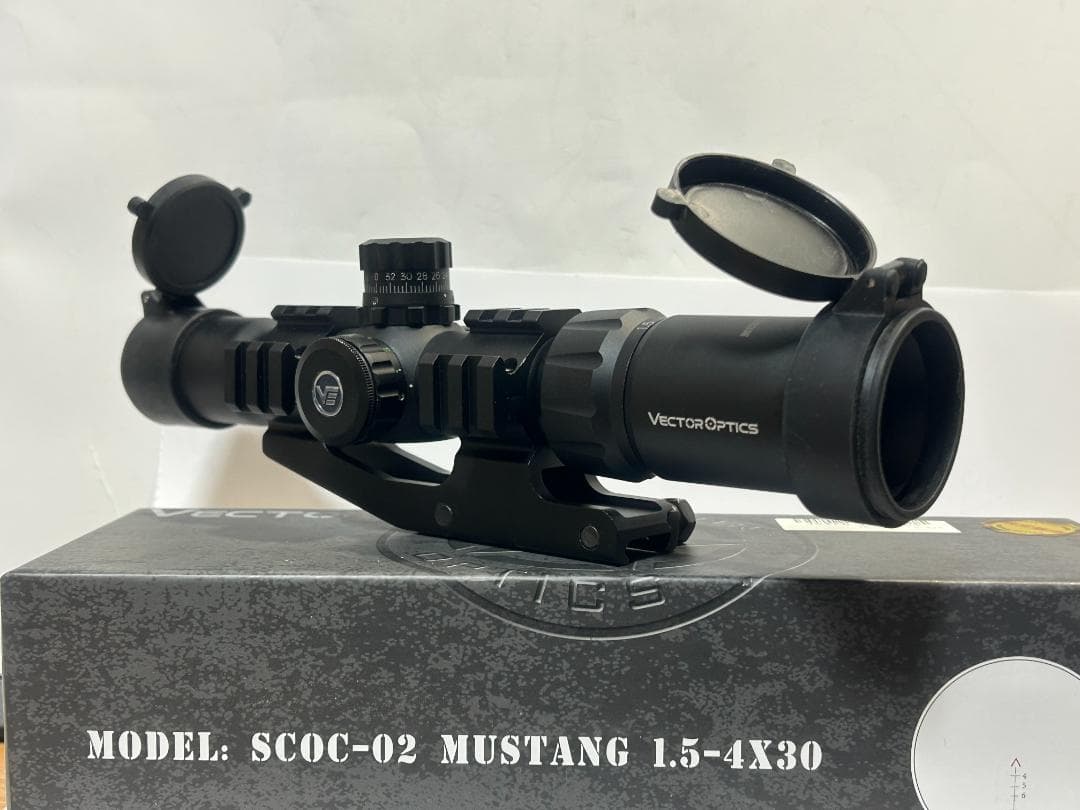 ベクターオプティクス Mustang 1.5-4x30 タクティカルスコープ