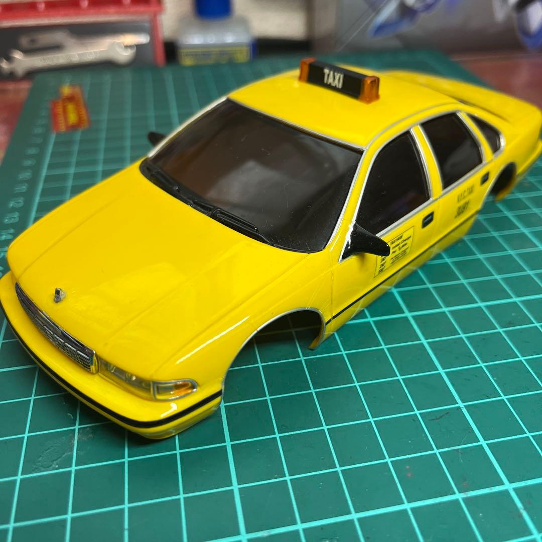 京商　ミニッツ　ボディ　シボレー　カプリスタクシー