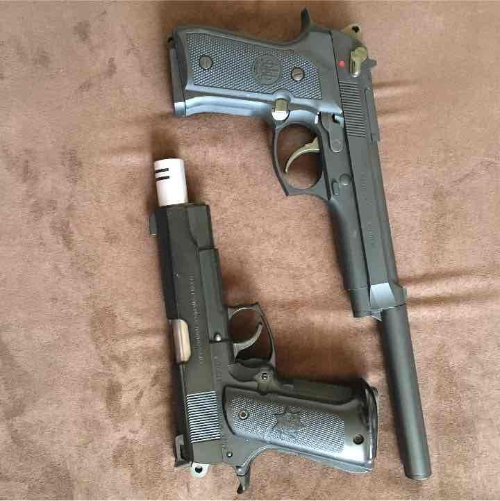 COLTとP.BERETTAのガス銃