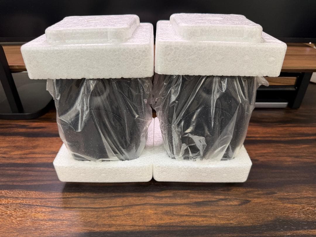 GENELEC G One　スタジオモニタースピーカー（ペア）美品　元箱あり