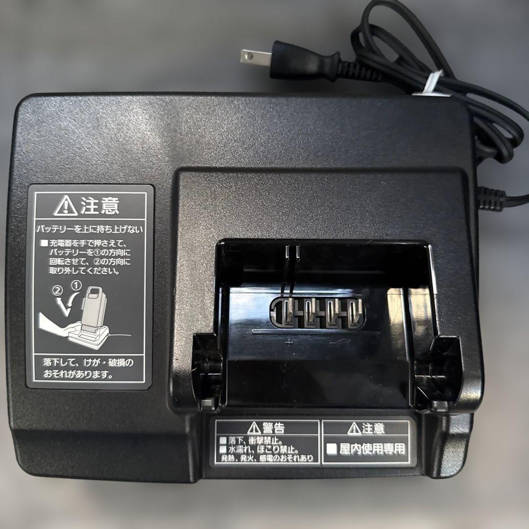 パナソニック　電動アシスト自転車　充電器　NKJ073Z