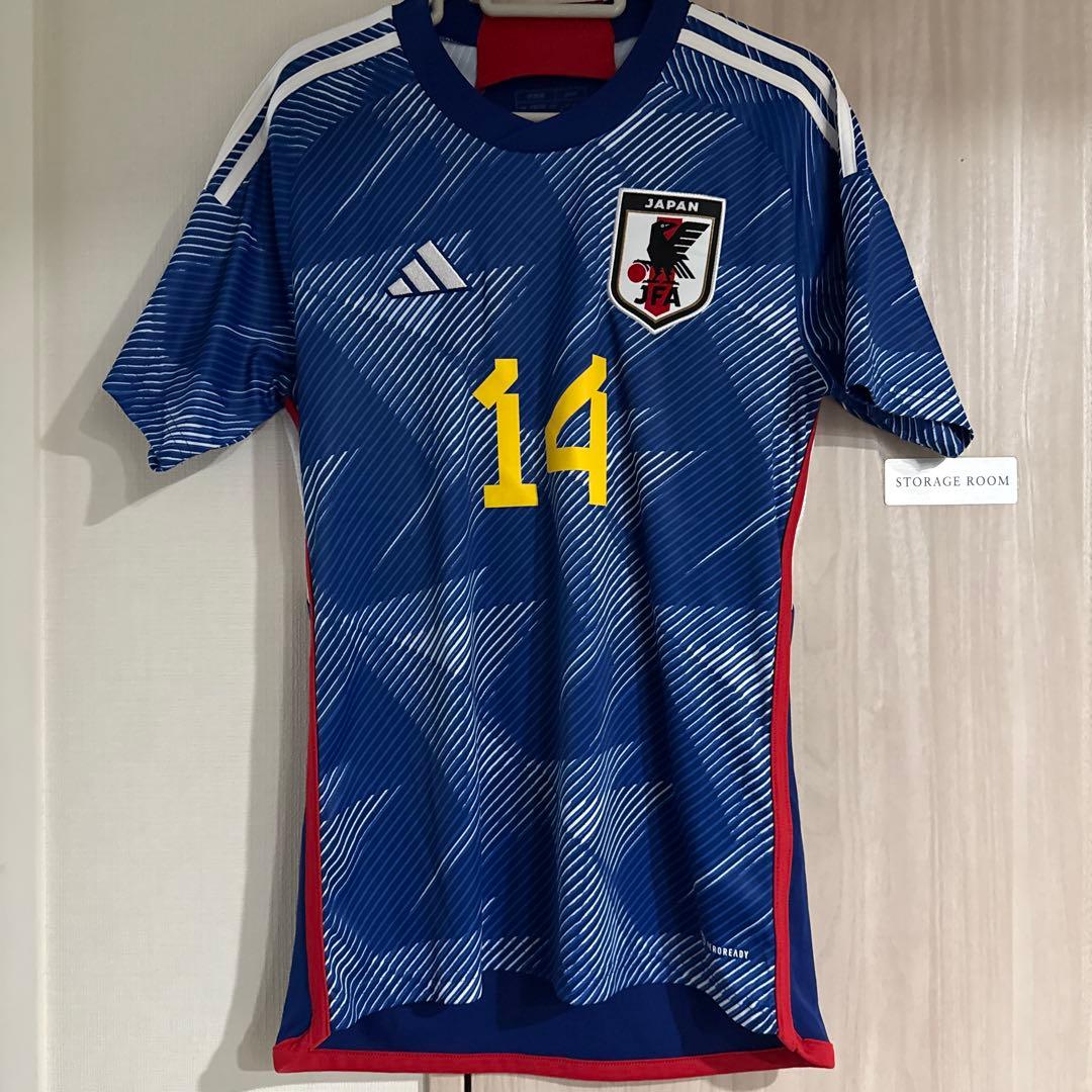 サッカー日本代表　ユニフォーム 正規品 14番 伊東純也