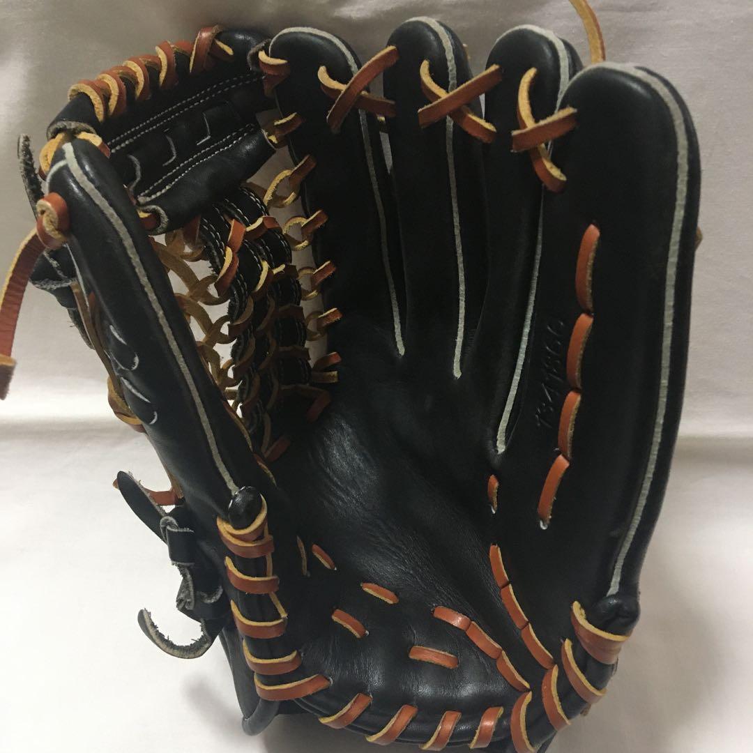 アンダーアーマー 軟式外野手用グローブ　限定モデル　希少
