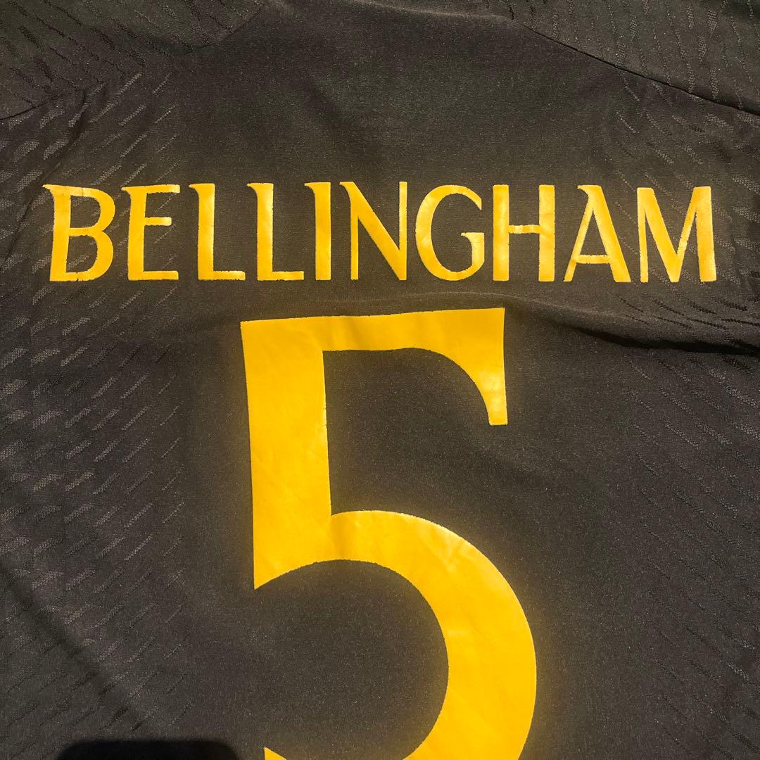 レアル・マドリード ベリンガム5番シャツ 黒