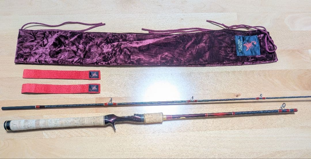 SHIMANO　シマノ　ワールドシャウラ 1651F-2　 　レッドタイプ