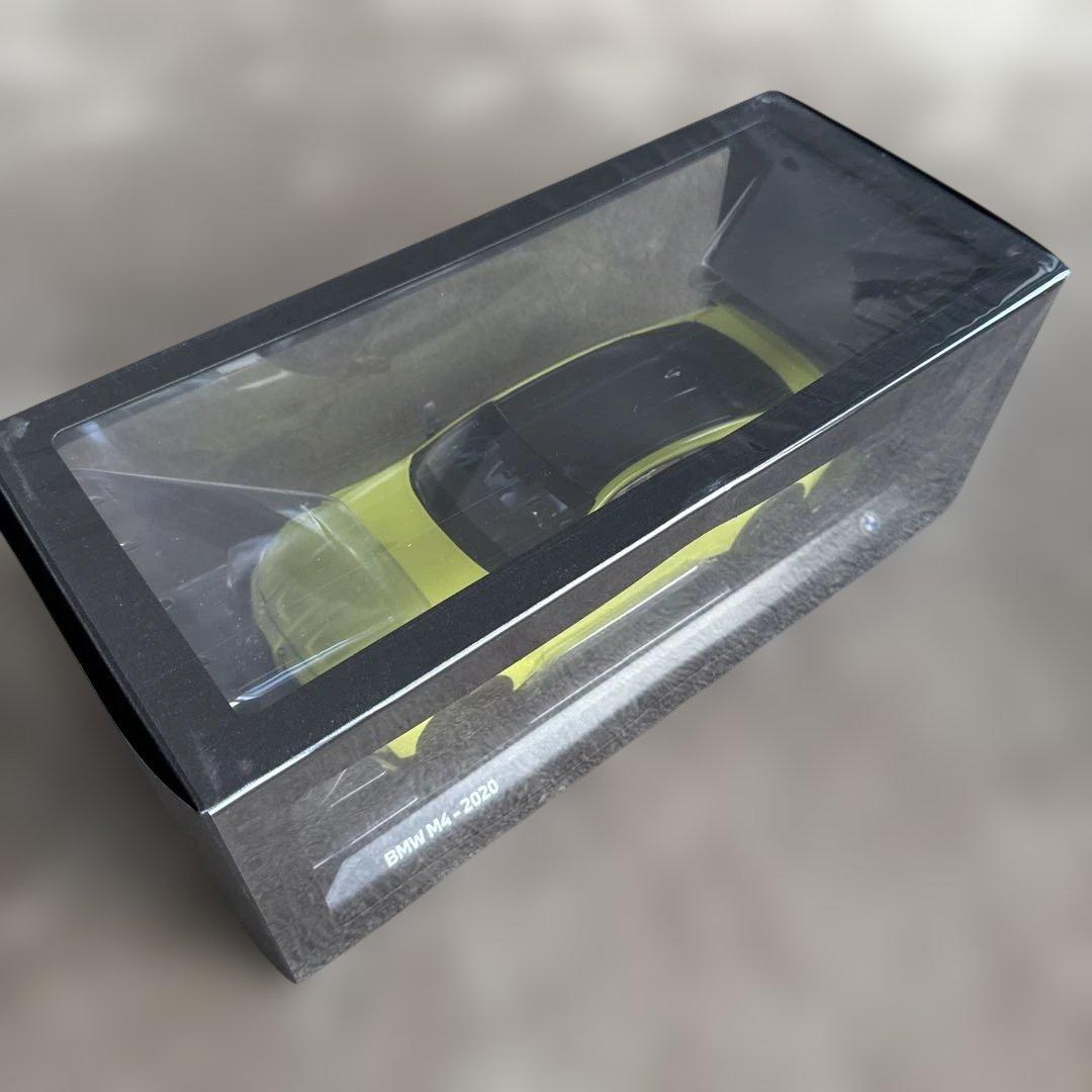  M4 - 2020 イエロー 1:18スケールミニカー