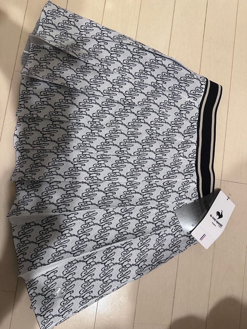 ゴルフウェア　新品タグ付き　LED coq sportifスカート