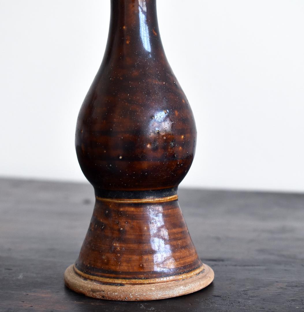 18世紀 壷屋焼 琉球古陶 褐釉台付瓶 飴釉瓶子 ビンシー 無疵