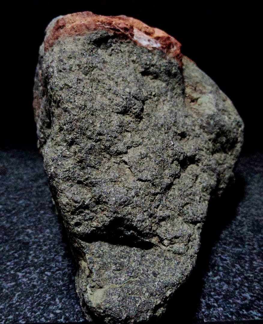 ★赤玉石★赤碧玉原石【本宿コールドロン転石・ウブ2,761ｇ】