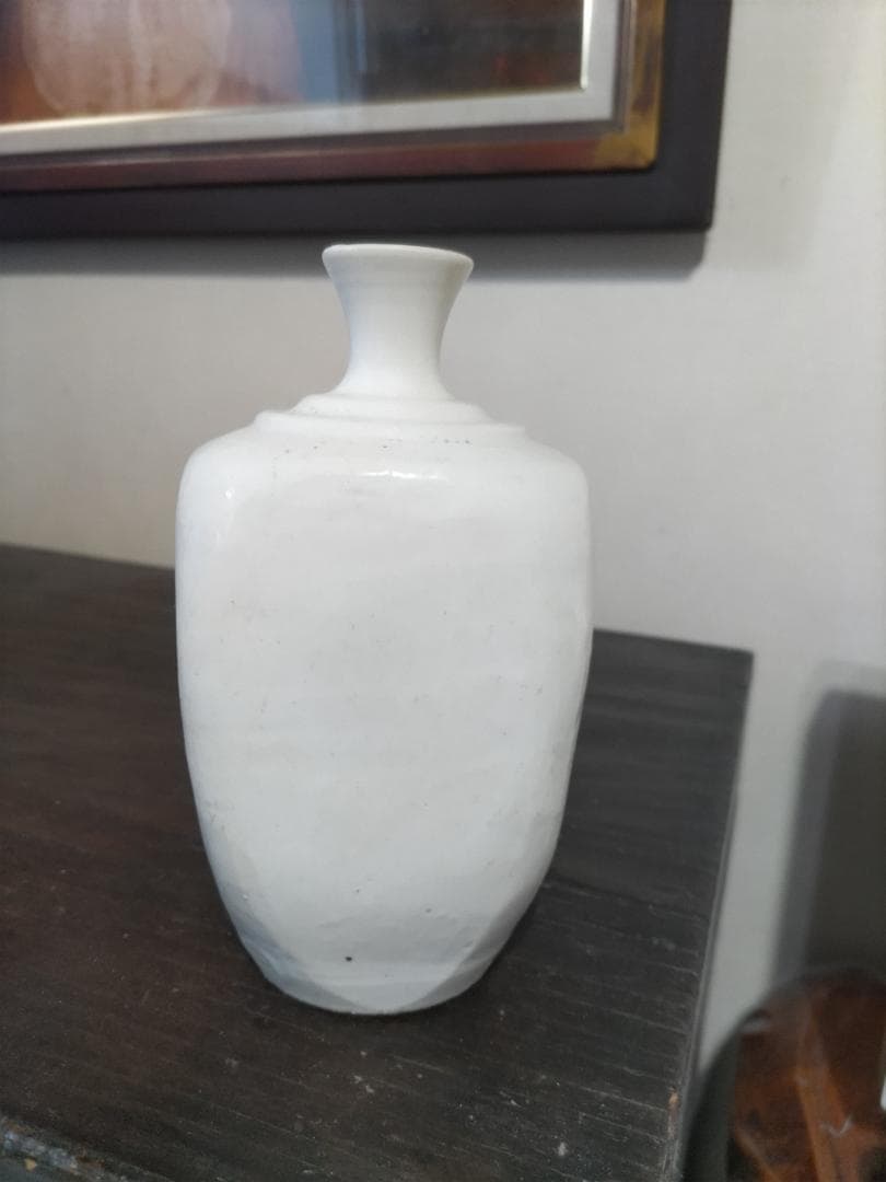 珍！鞆徳利　白磁　生掛け釉　削り出し成型