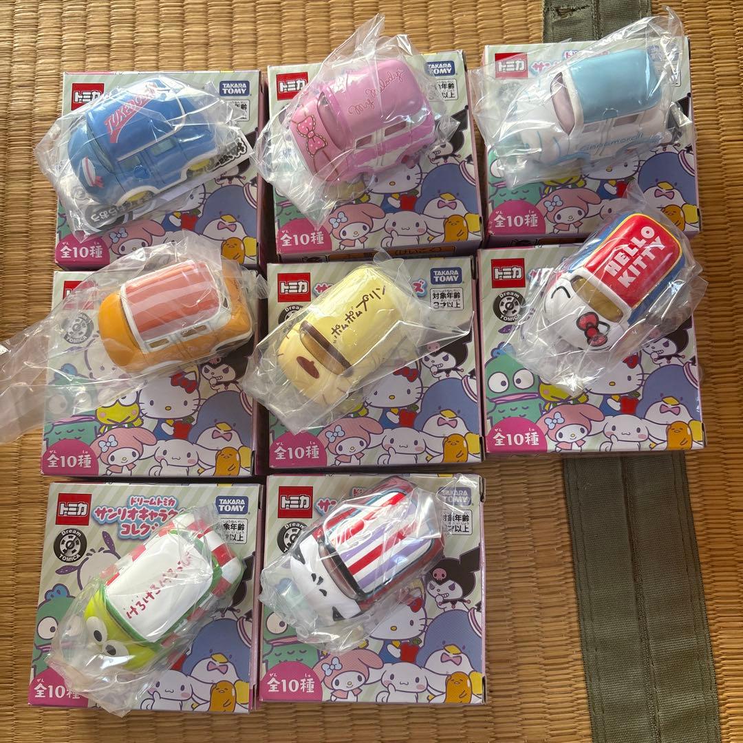 ✨新品✨ドリームトミカ　TOMICA TUNESサンリオキャラクターズ