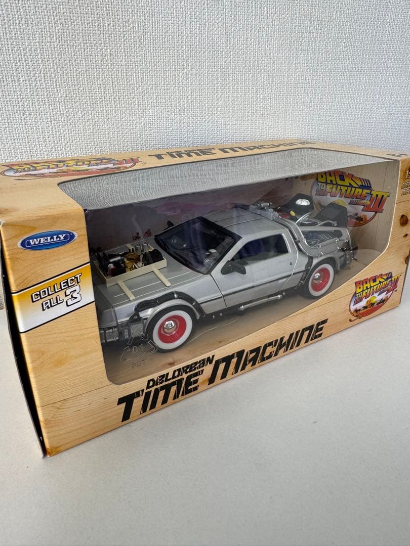 デロリアン 未開封品3点セット 1/24 WELLY製(絶版品 )タイムマシーン