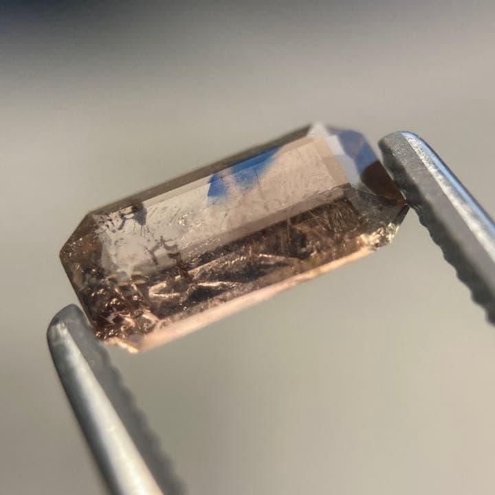 アキシナイト ブルー ルース