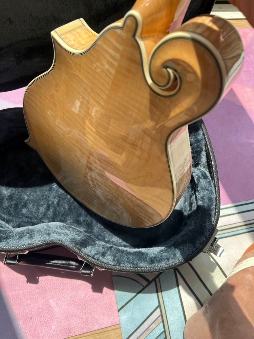 田*也様 ほぼ未使用　お値下げ！フラットマンドリン　オワリヤ楽器　定価30万超ワ