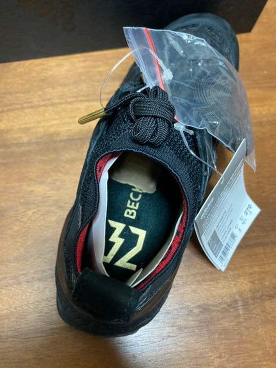 アディダス アクセレレーター ウルトラブースト ベッカムモデル 27cm