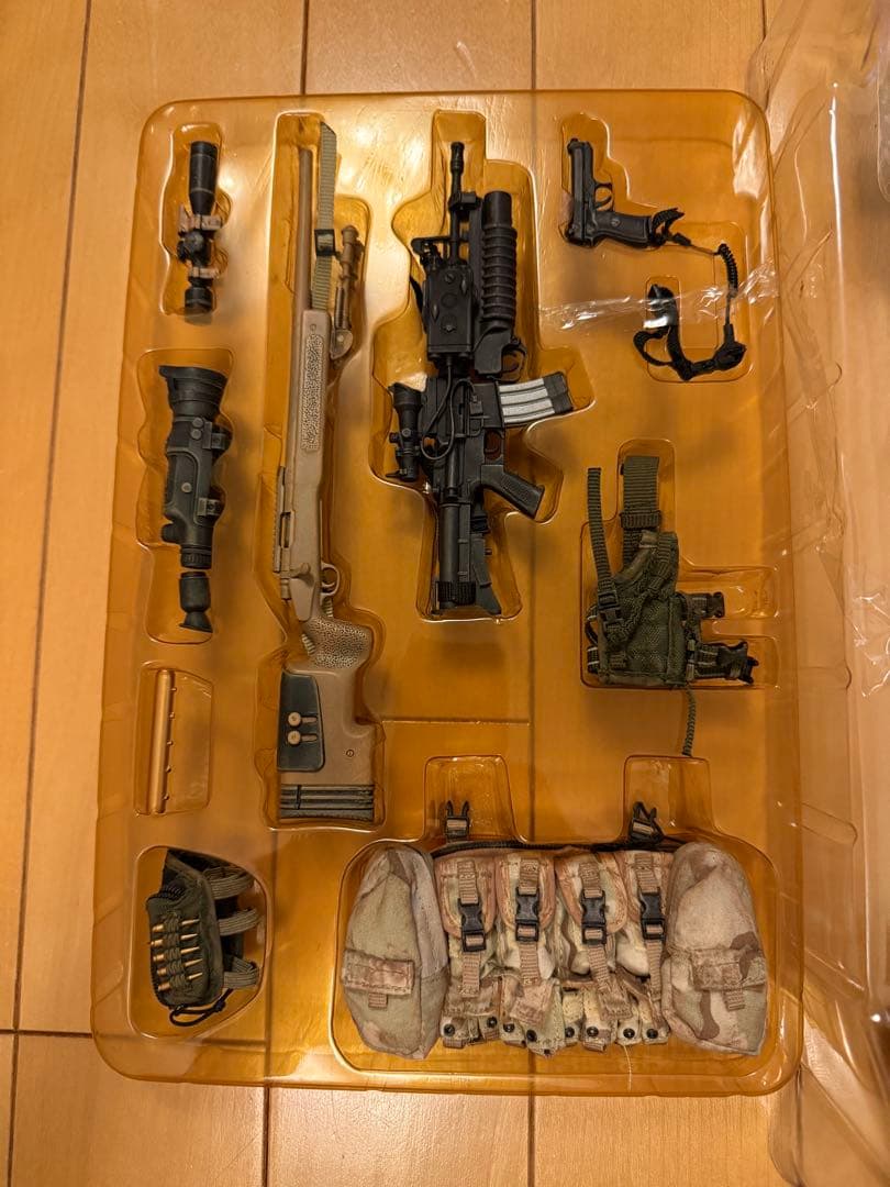 ホットトイズ　ミリタリーフィギュア　1/6 USMC SNIPER