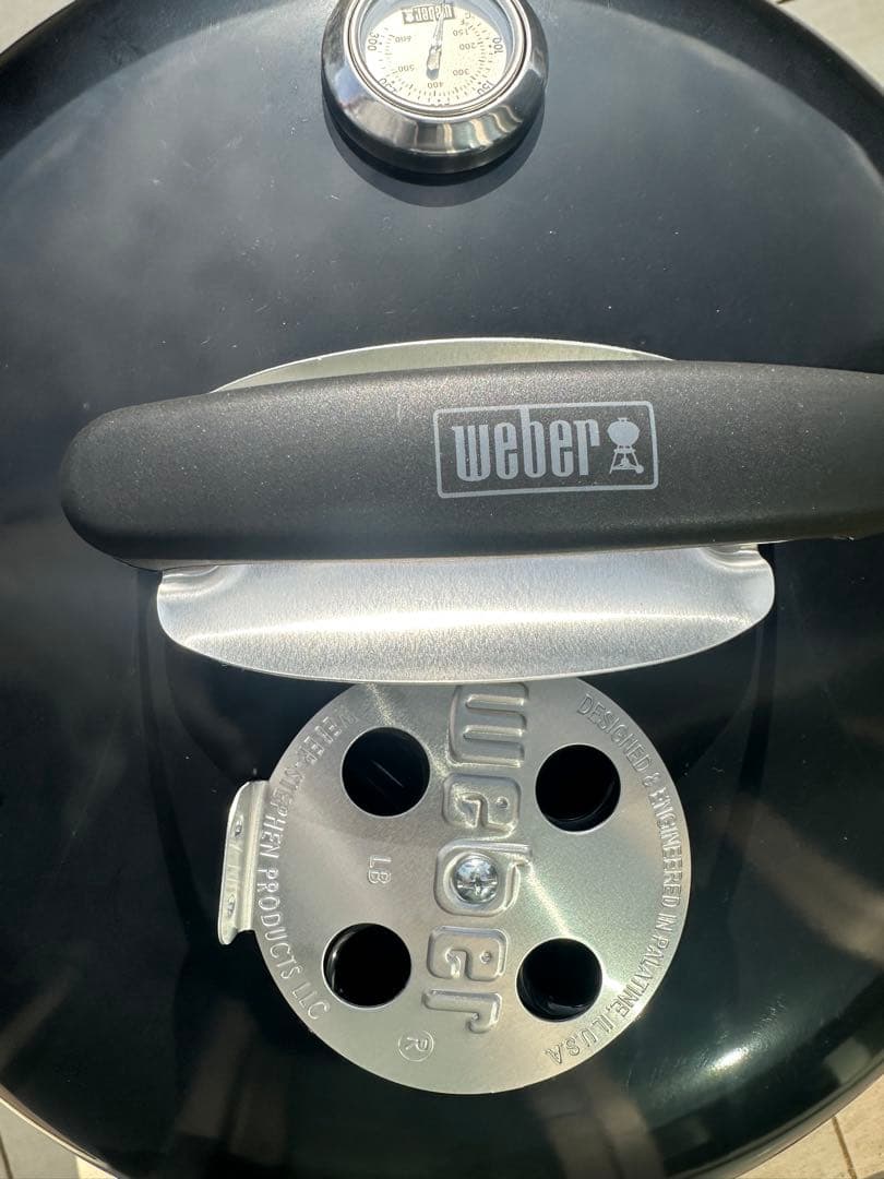 未使用　Weber 57cm Compact グリル Charcoal BBQ