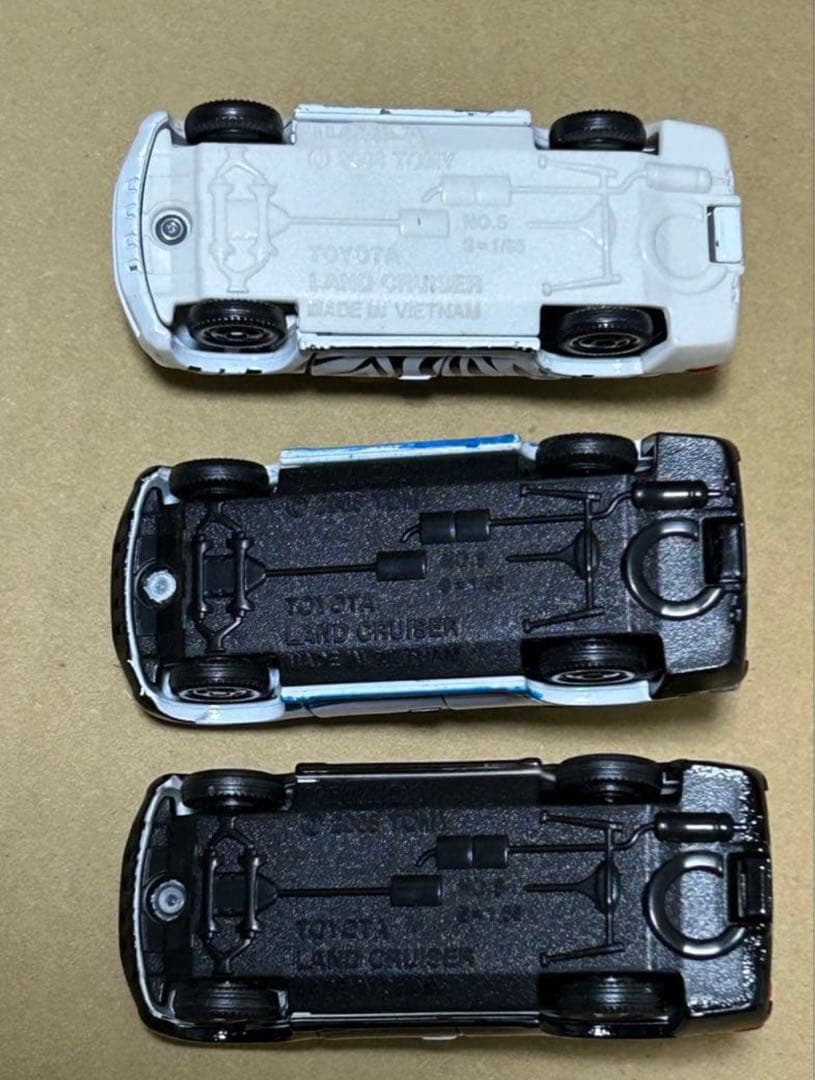 トミカ トヨタ ランドクルーザー 3台セット