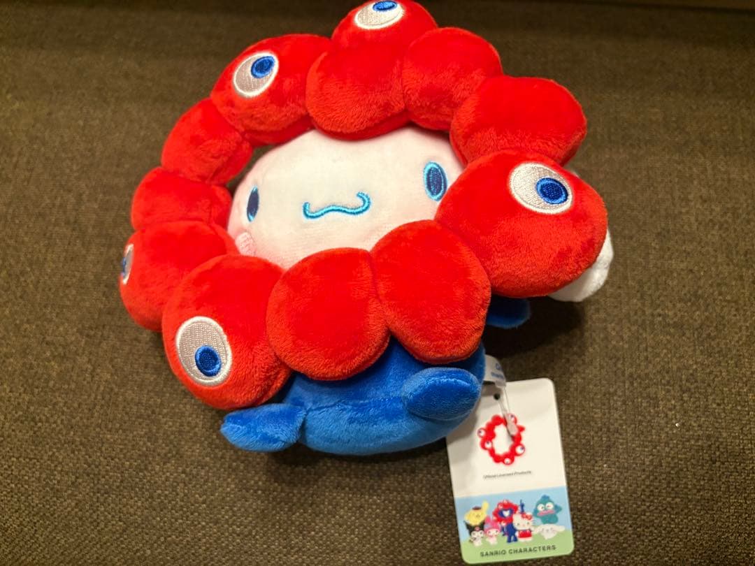 サンリオキャラクターズ　ミャクミャクなりきりぬいぐるみM シナモン