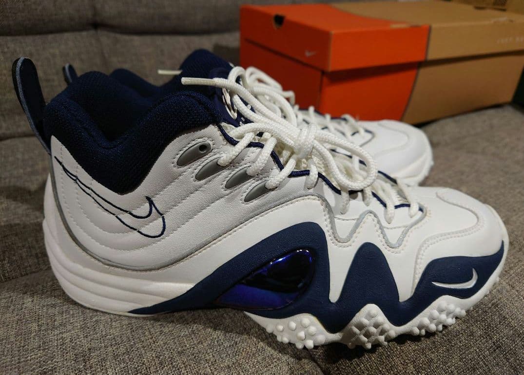 【値下げ中】【新品未使用】エアズームフライトファイブ（アップテンポ）