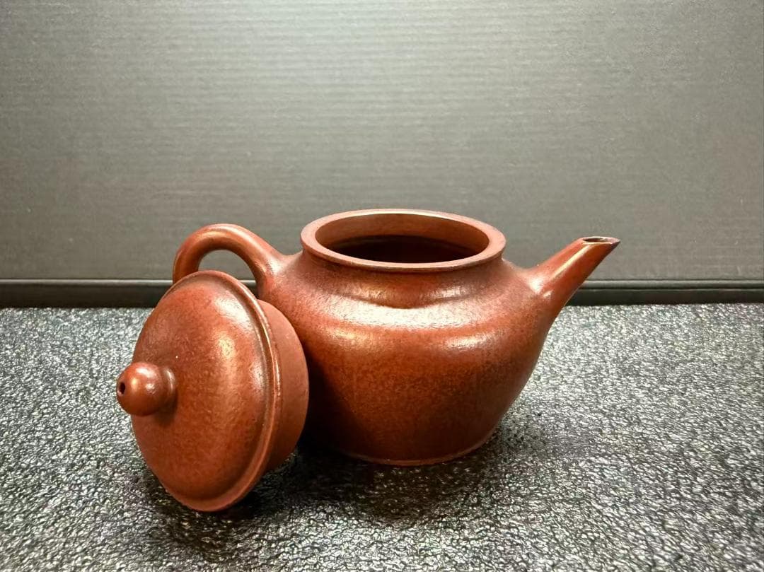 【孟臣 底款 刻漢詩 二月谷雨天】紫砂壷 朱泥 段泥 煎茶道具 急須 単孔口