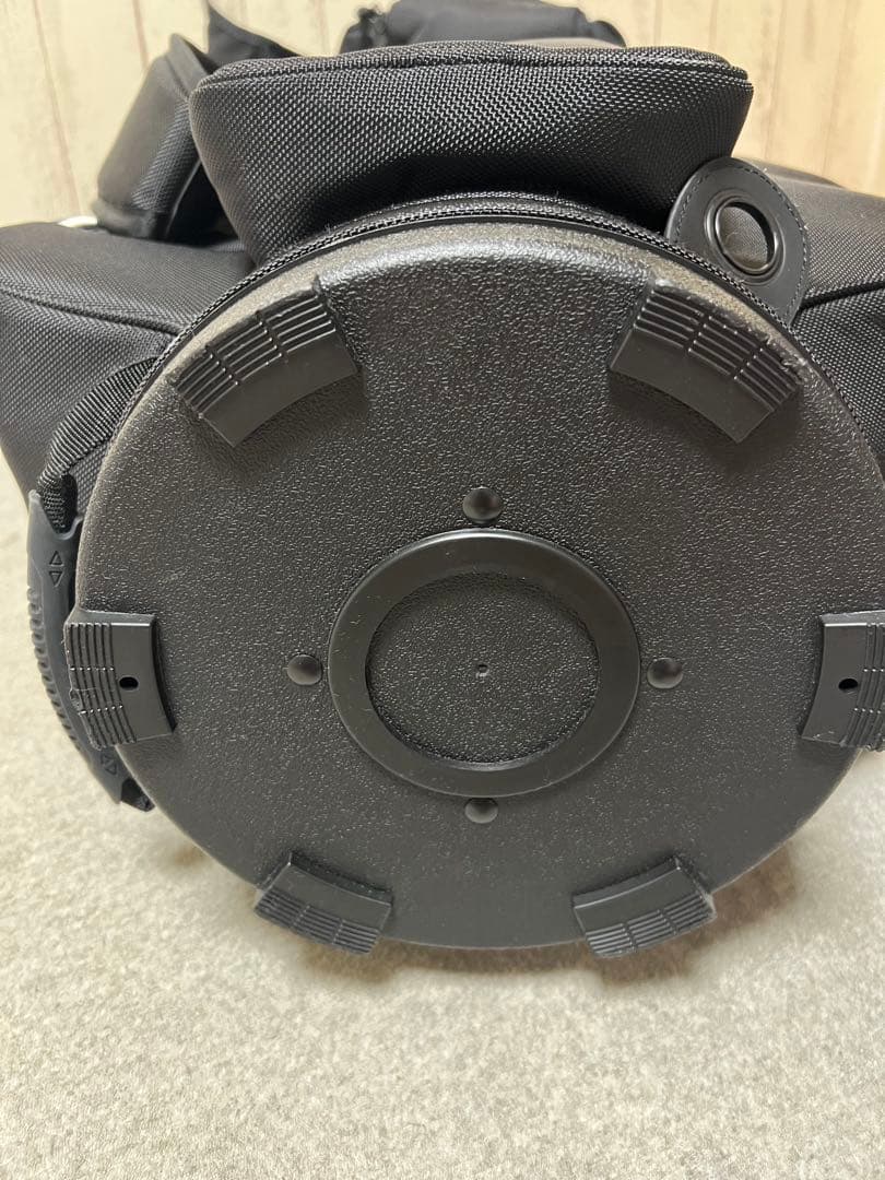 【美品】NEW ERA ニューエラキャディバッグ ブラックxシルバー ポーチ付き