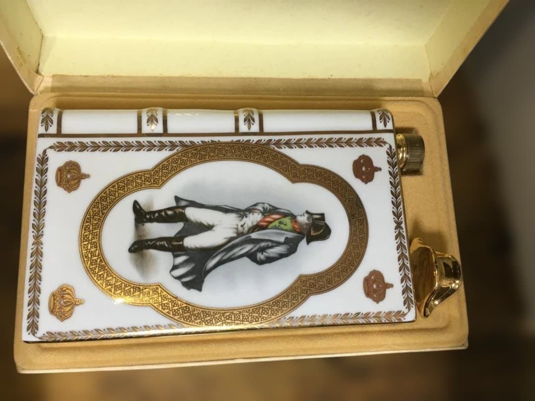 CAMUS カミュ ナポレオン ブック 陶器ボトル 700ml 古酒