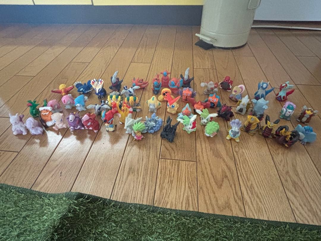 【大量】 ポケモンキッズ　まとめ売り　指人形　フィギュア　200個以上！