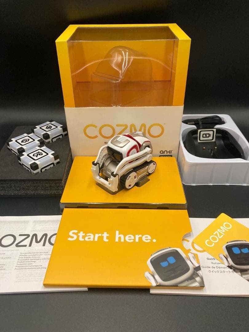 極美品】COZMO (コズモ) AIロボット お年玉　お正月
