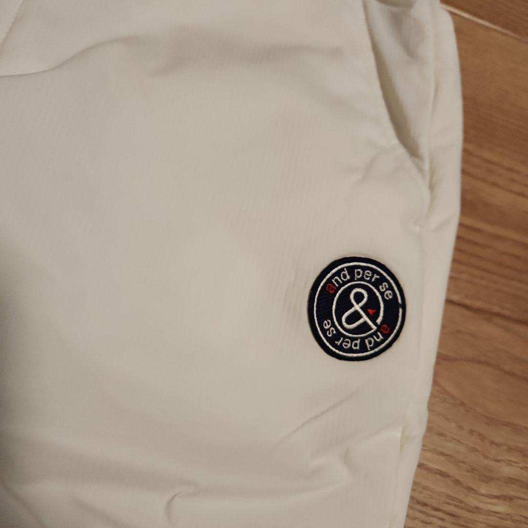 and per se ホワイトパンツ